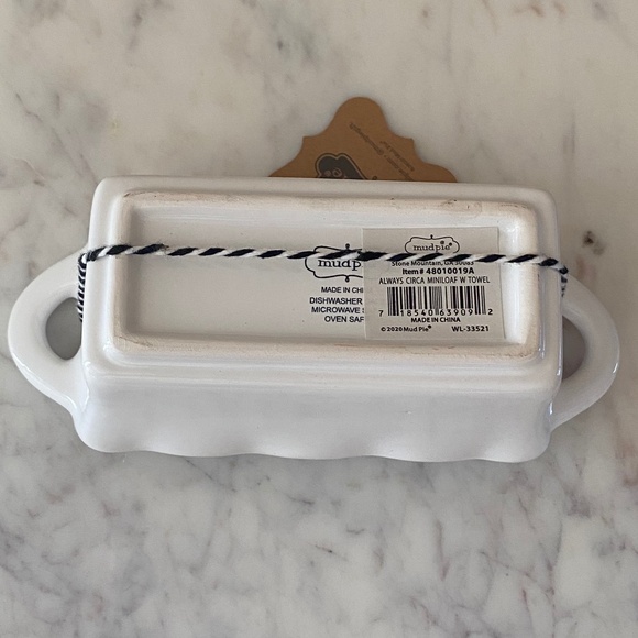 *NEW*  Mud Pie  "Always Loaf You" Mini Loaf Pan & Towel Set - Picture 3 of 5